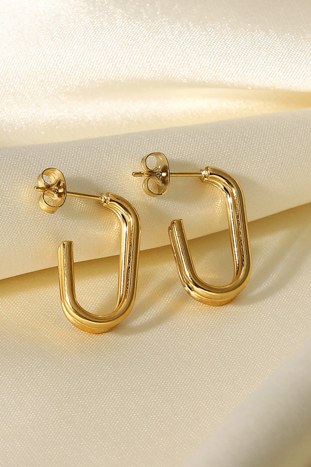 LILI earrings