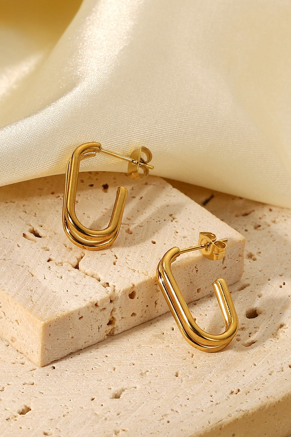 LILI earrings